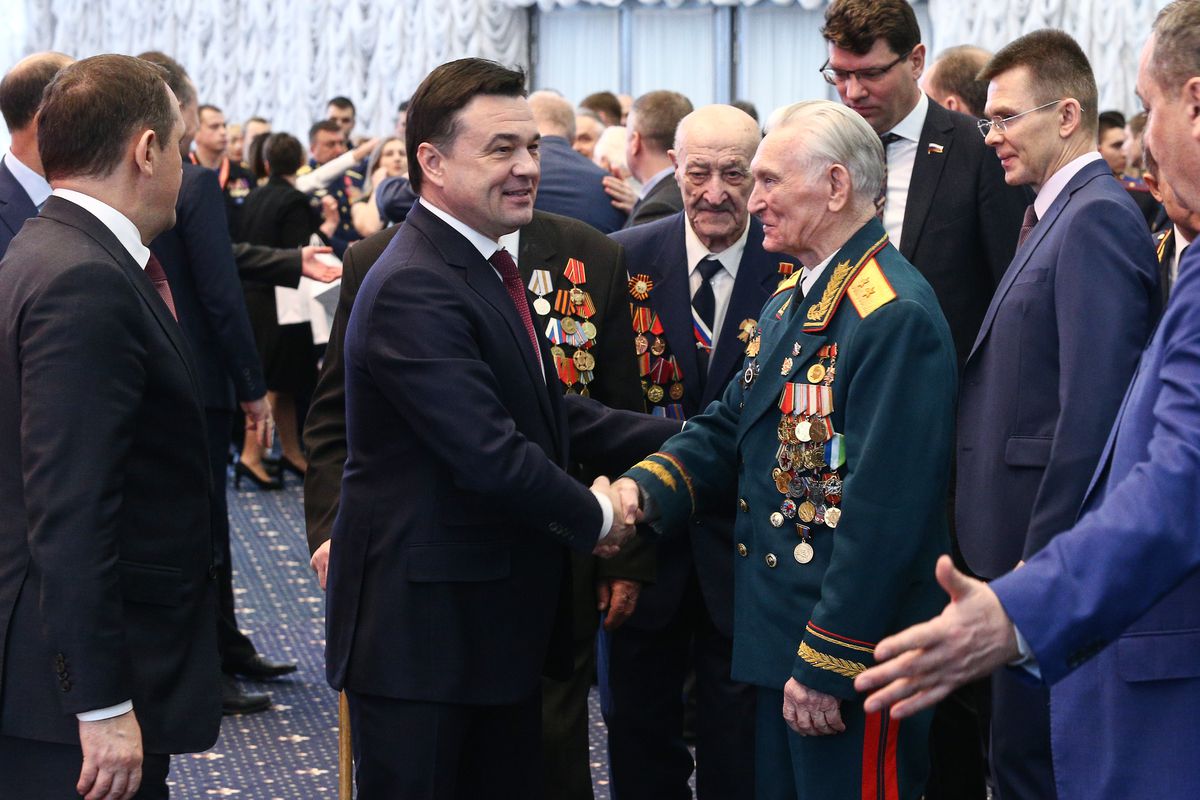 Андрей Воробьев губернатор московской области - Губернатор наградил подмосковных героев