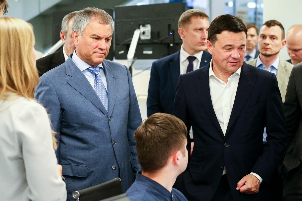 Андрей Воробьев губернатор московской области - Вячеслав Володин ознакомился с работой подмосковного ЦУРа Андрей Воробьев губернатор московской области - Вячеслав Володин ознакомился с работой подмосковного ЦУРа