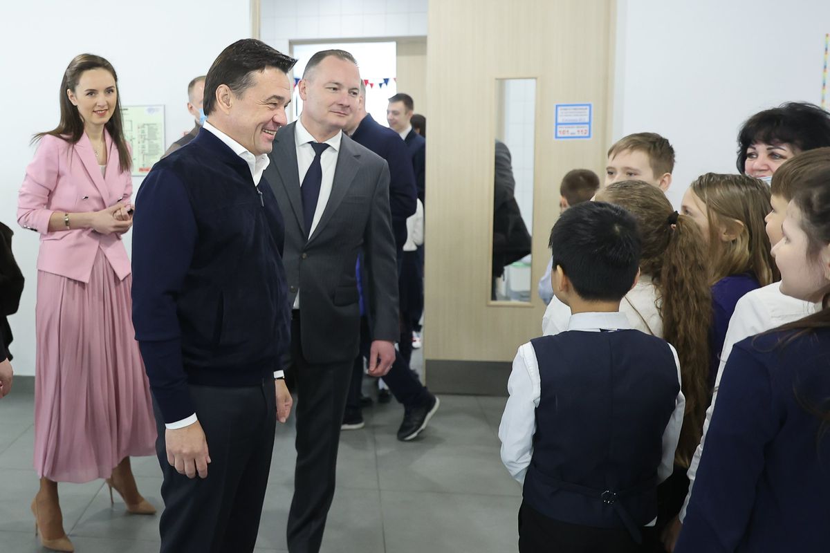 Андрей Воробьев губернатор московской области - Мини —  не значит ненастоящий: в Подмосковье открывают новые детские сады