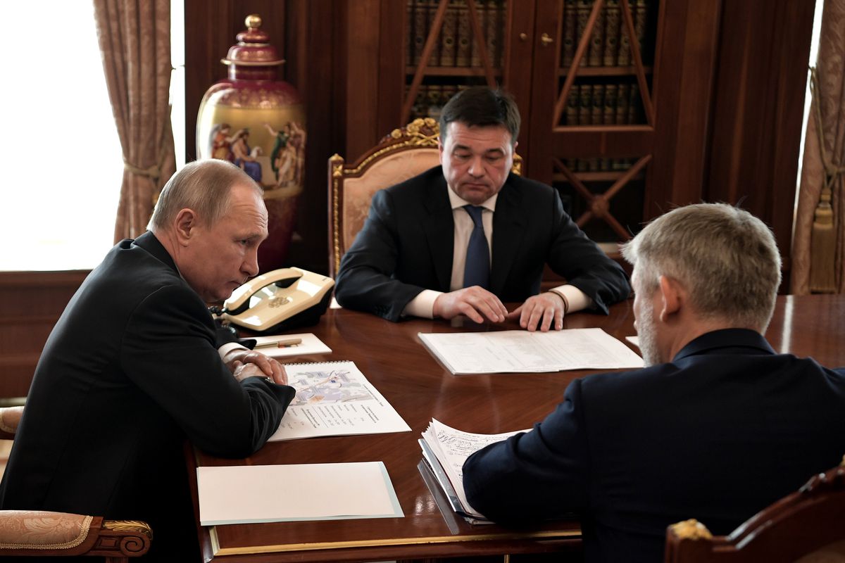 Андрей Воробьев губернатор московской области - Владимир Путин провёл рабочую встречу с губернатором Подмосковья Андрей Воробьев губернатор московской области - Владимир Путин провёл рабочую встречу с губернатором Подмосковья