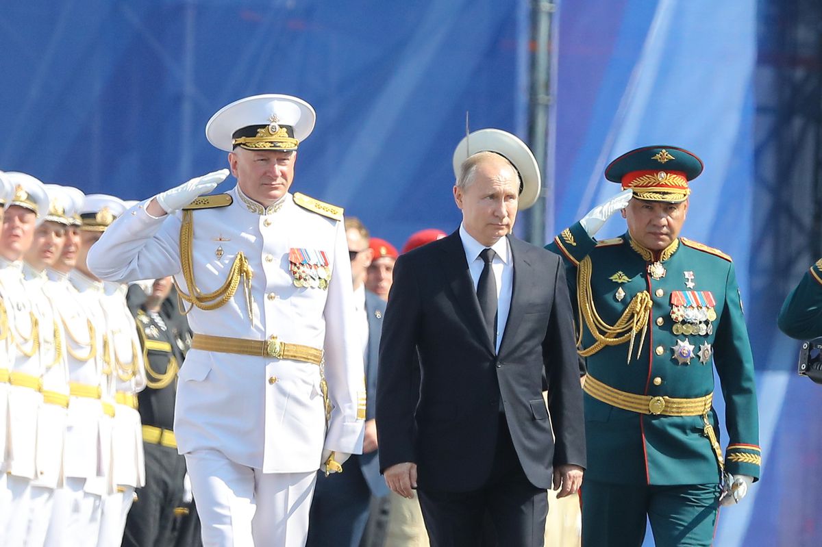 Андрей Воробьев губернатор московской области - Губернатор посетил парад в честь Дня Военно-Морского флота