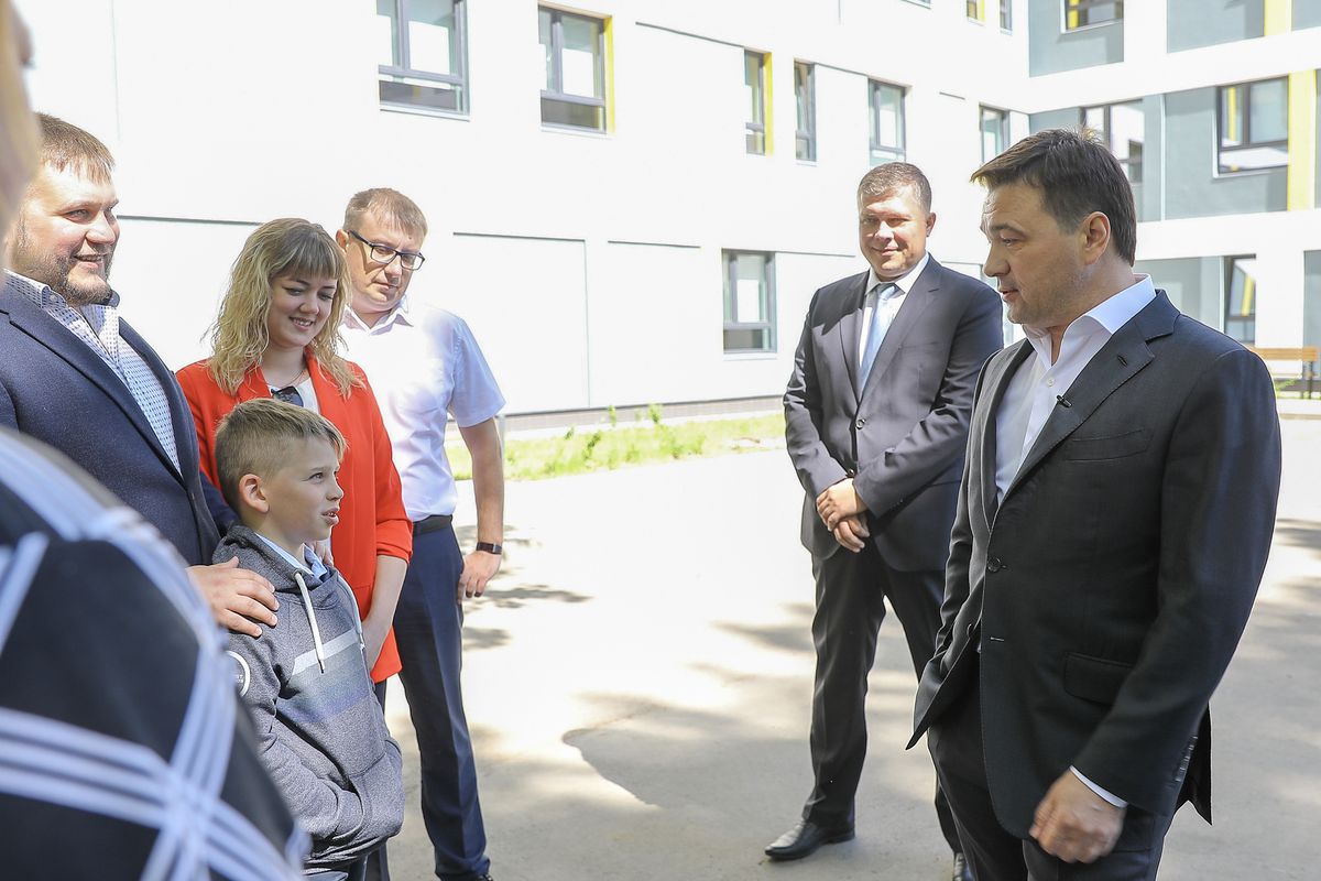 Андрей Воробьев губернатор московской области - Открытие Левобережной городской поликлиники в Химках Андрей Воробьев губернатор московской области - Открытие Левобережной городской поликлиники в Химках
