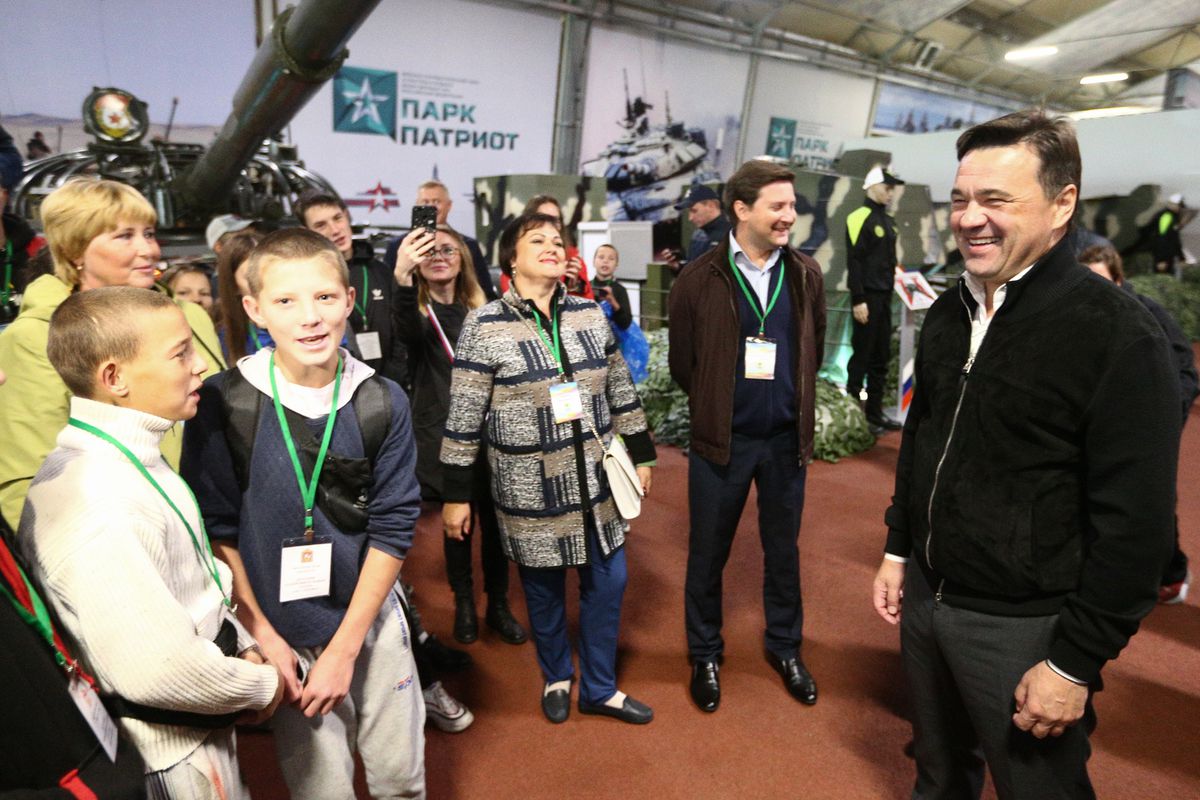 Андрей Воробьев губернатор московской области - Дети из Иркутской области посетили парк «Патриот»