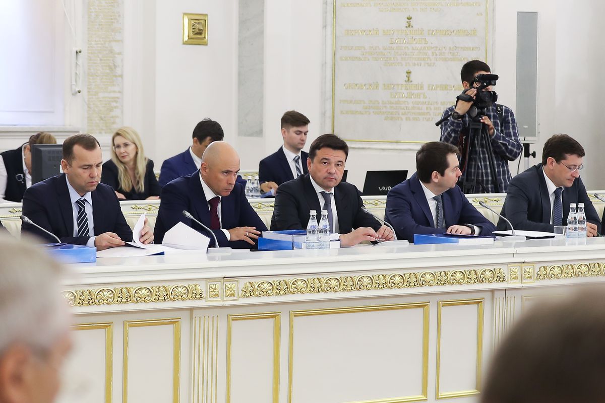 Андрей Воробьев губернатор московской области - Ремонтировать и содержать: на заседании Госсовета обсудили состояние дорог Андрей Воробьев губернатор московской области - Ремонтировать и содержать: на заседании Госсовета обсудили состояние дорог