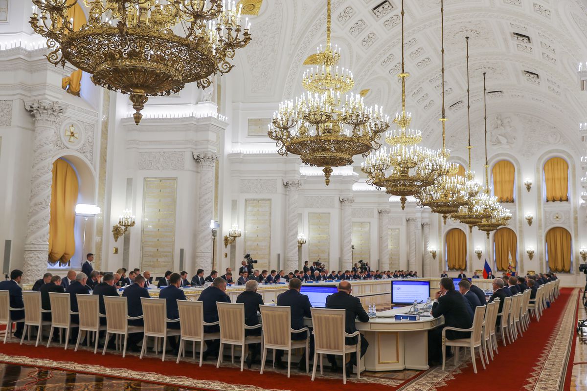 Андрей Воробьев губернатор московской области - Ремонтировать и содержать: на заседании Госсовета обсудили состояние дорог Андрей Воробьев губернатор московской области - Ремонтировать и содержать: на заседании Госсовета обсудили состояние дорог