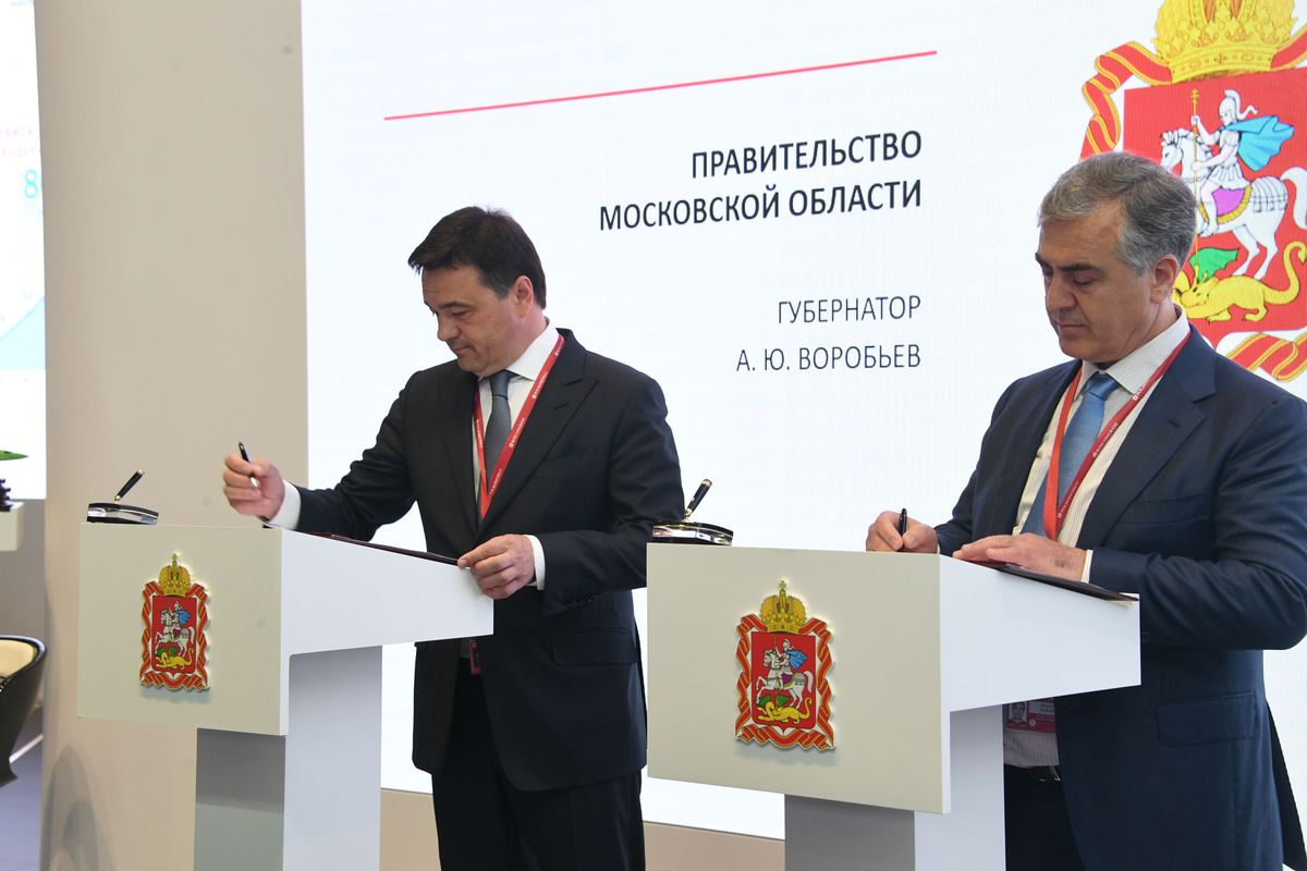 Андрей Воробьев губернатор московской области - Второй день ПМЭФ-2019 Андрей Воробьев губернатор московской области - Второй день ПМЭФ-2019