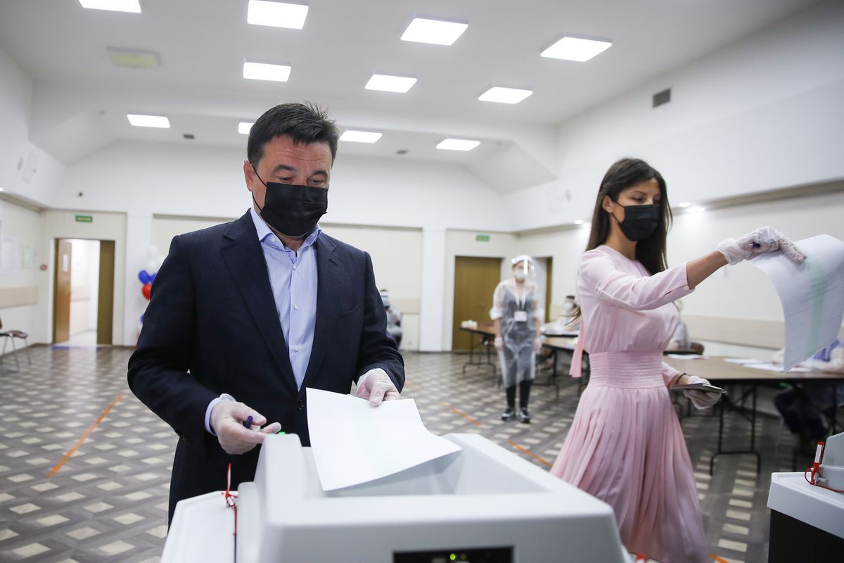 Андрей Воробьев губернатор московской области - Губернатор проголосовал по поправкам к Конституции