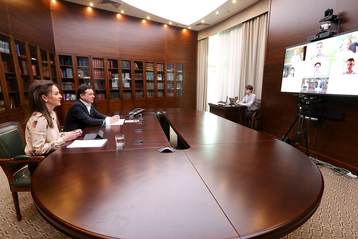 Андрей Воробьев губернатор московской области - Урок с губернатором. Как в Подмосковье учат в онлайне