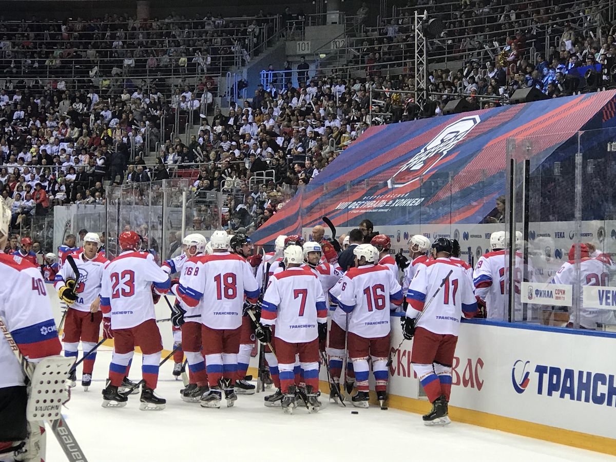 Ночная хоккейная московская область. Прямой эфир Сочи ночная хоккейная лига. Гала матч ночной хоккейной Лиги 2021 Сочи прямой эфир. КХЛ. Меркулов гимн ночной хоккейной Лиги.