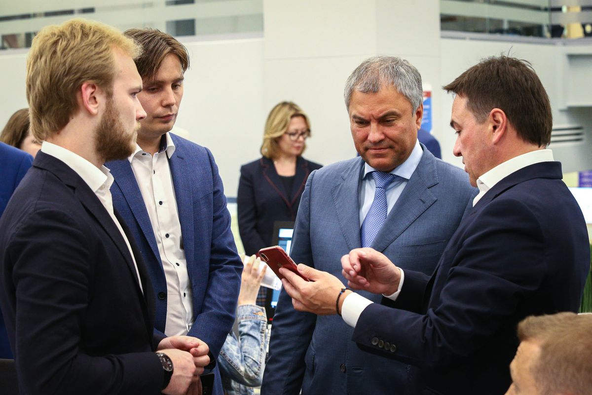 Андрей Воробьев губернатор московской области - Вячеслав Володин ознакомился с работой подмосковного ЦУРа Андрей Воробьев губернатор московской области - Вячеслав Володин ознакомился с работой подмосковного ЦУРа