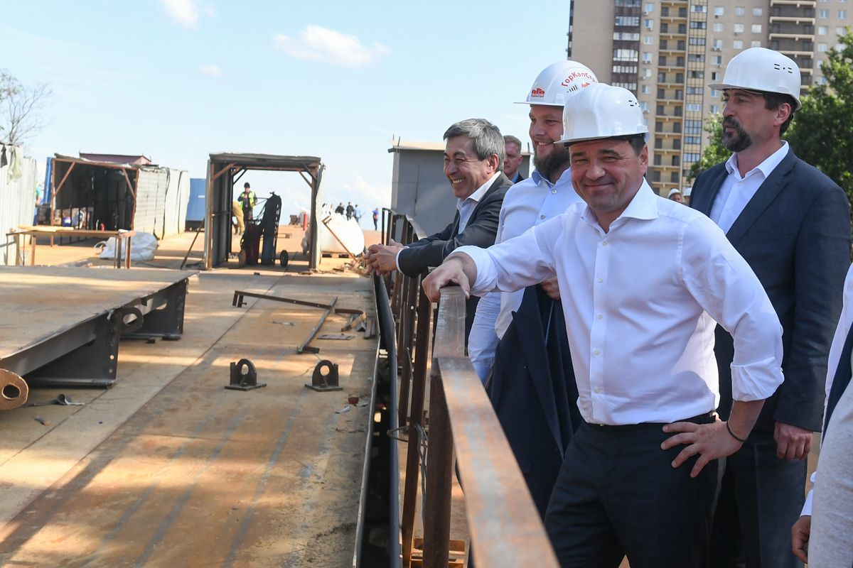 Андрей Воробьев губернатор московской области - Проверка хода строительства путепровода в Реутове