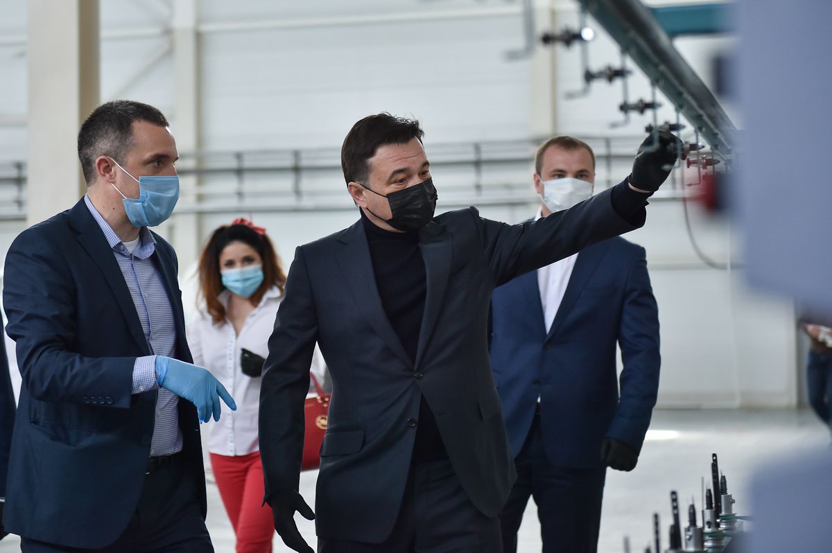 Андрей Воробьев губернатор московской области - Герои носят маски. Как в Подмосковье делают средства защиты от коронавируса