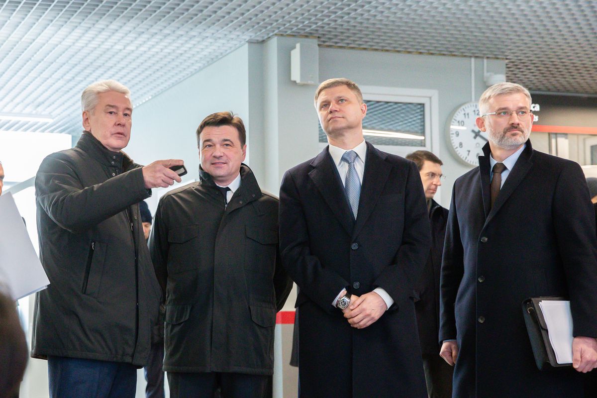 Андрей Воробьев губернатор московской области - Президент открыл движение поездов на первых линиях МЦД