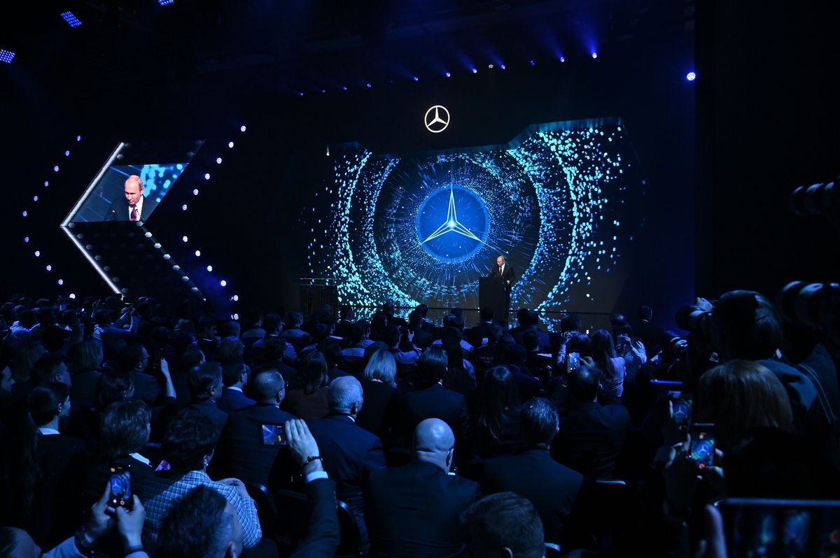 Андрей Воробьев губернатор московской области - Открытие завода Mercedes в Подмосковье Андрей Воробьев губернатор московской области - Открытие завода Mercedes в Подмосковье