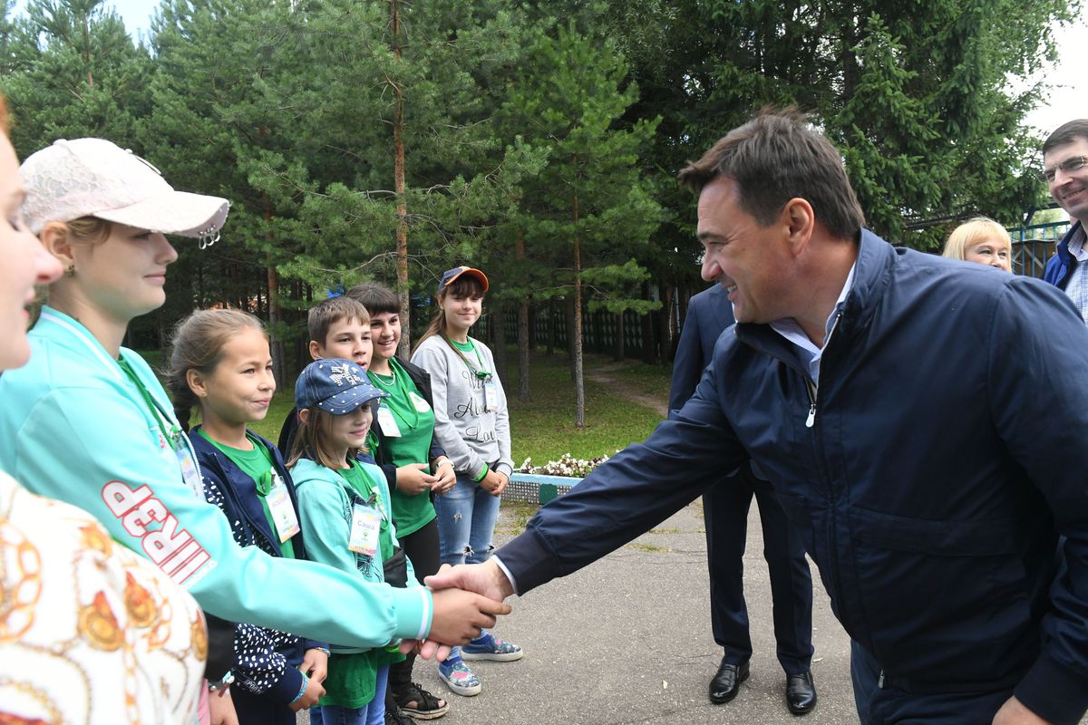 Андрей Воробьев губернатор московской области - Детский лагерь «Осташево» принял ребят из Иркутской области