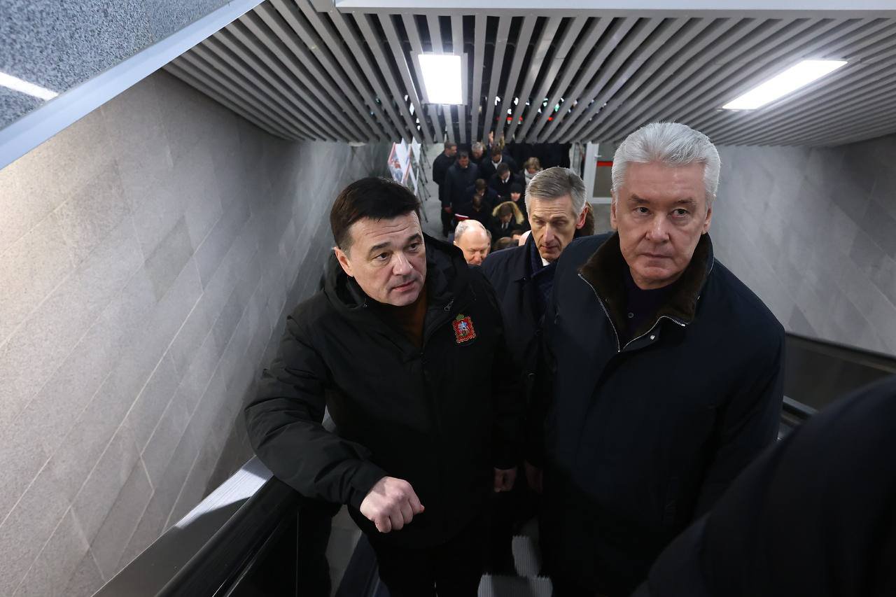 Андрей Воробьев губернатор московской области - Открыли обновленную станцию Лесной городок в Одинцово
